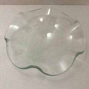 Cute celery green glass ruffle dish 4.5 inches
